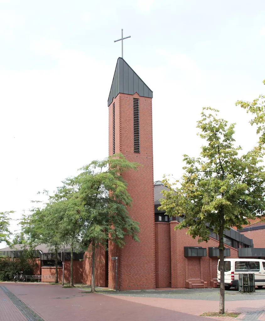 Evangelische Markuskirche in Münster/Westfalen, Stadtteil Kinderhaus (Idenbrockplatz)