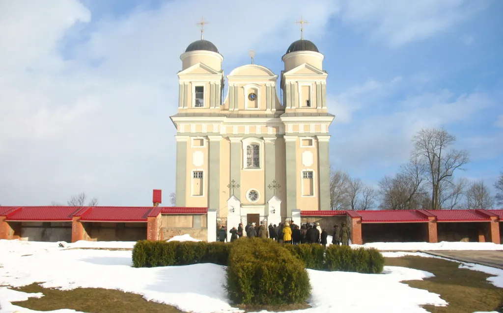 Лучай, Касьцёл Сьвятога Тадэвуша