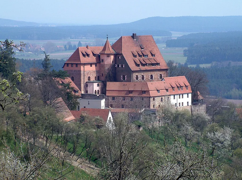 Burg Wernfels von Thailenberg aus gesehen The Castle Wernfels near the town Spalt in Frankonia, Germany, seen from the village Thailenberg.