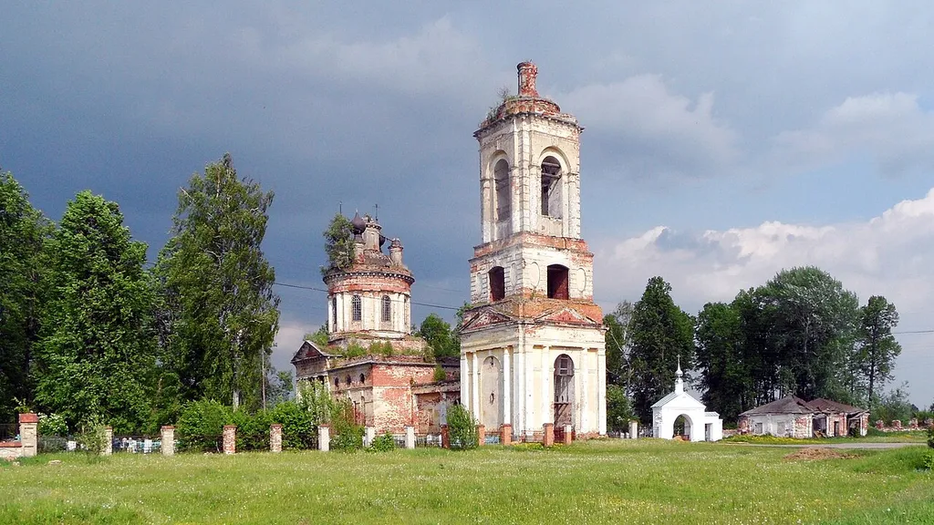 Васильевское, заброшенная Успенская церковь This is a photo of a cultural heritage object in Russia, number: 3700000378 (category) This template and pages using it are maintained by the Russian WLM team. Please read the guidelines before making any changes that can affect the monuments database!