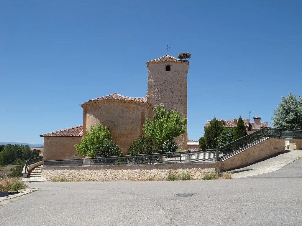 Iglesia románica de Santa Marta del Cerro, Segovia.