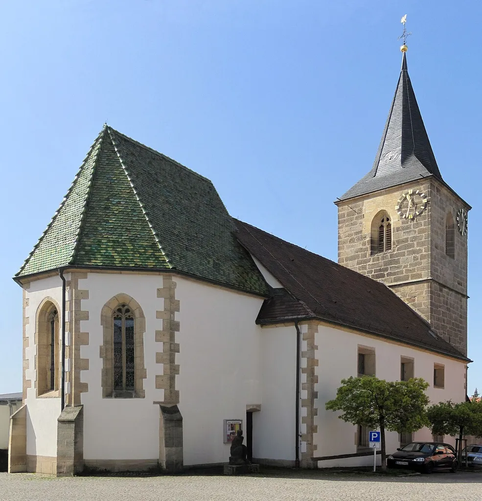 Georgskirche in Filderstadt-Bonlanden, Turm und Chor von 1472.
