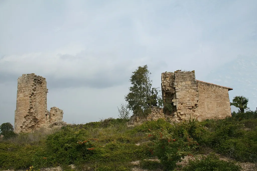 Poussan (Hérault) - ruines de l'église Saint-Vincent de Jonquières.