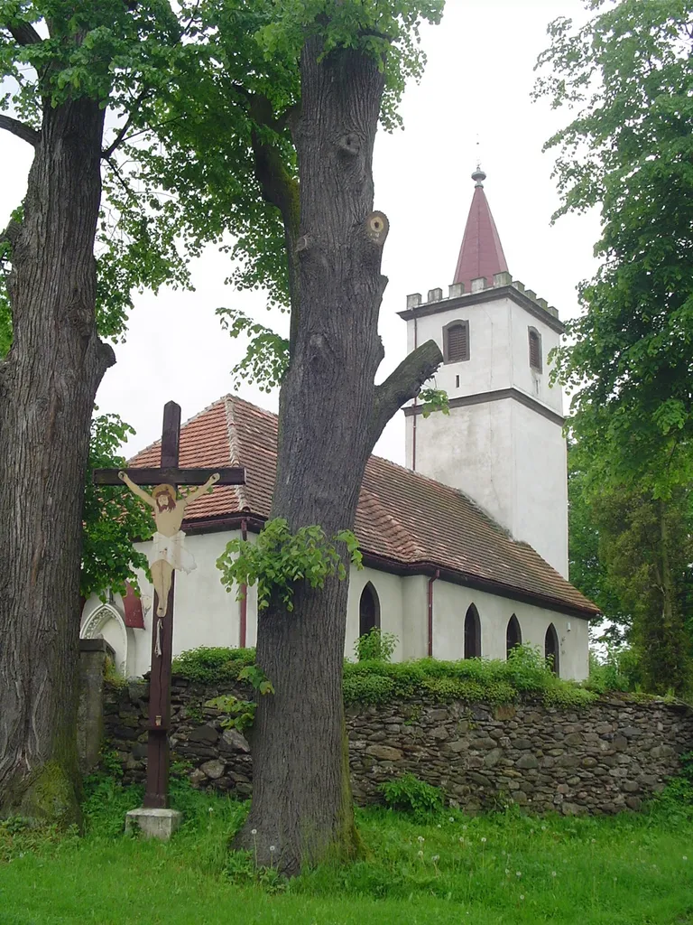 Stare Rochowice - kościół parafialny p.w. św. Jana Chrzciciela, XV-XVIII (zabytek nr rejestr. A/1972/826 z 23.12.1960)