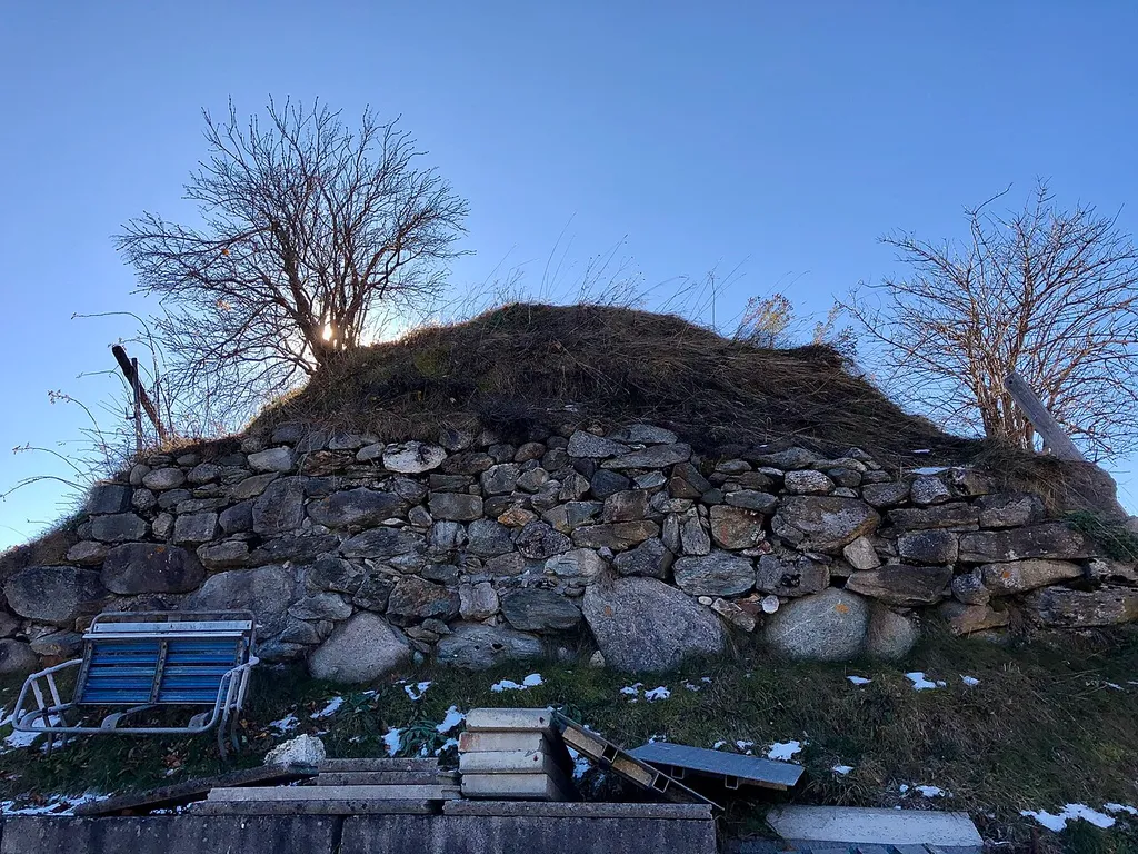 de:Burg Marmarola Nordseite