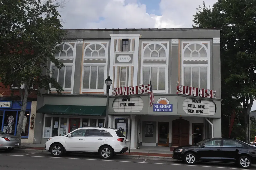 Sunrise Theater
