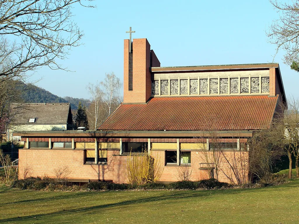 ev. Trinitatiskirche in Wehrda, Stadt Marburg, Ansicht von Südwesten