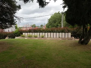 Wargnies-le-Grand churchyard