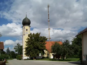 Katholische Filialkirche St. Leonhard