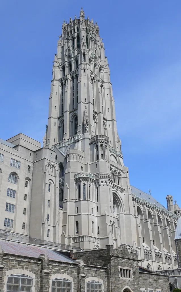Riverside Church, in the City of New York is an interdenominational American Baptist and United Church of Christ church in New York City, famous for its elaborate Neo-Gothic architecture and its history of social justice.
