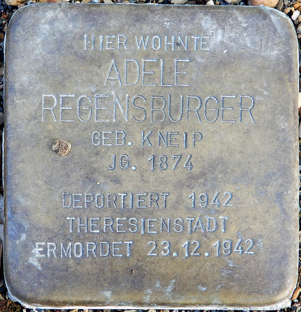 Stolperstein Regensburger, Adele