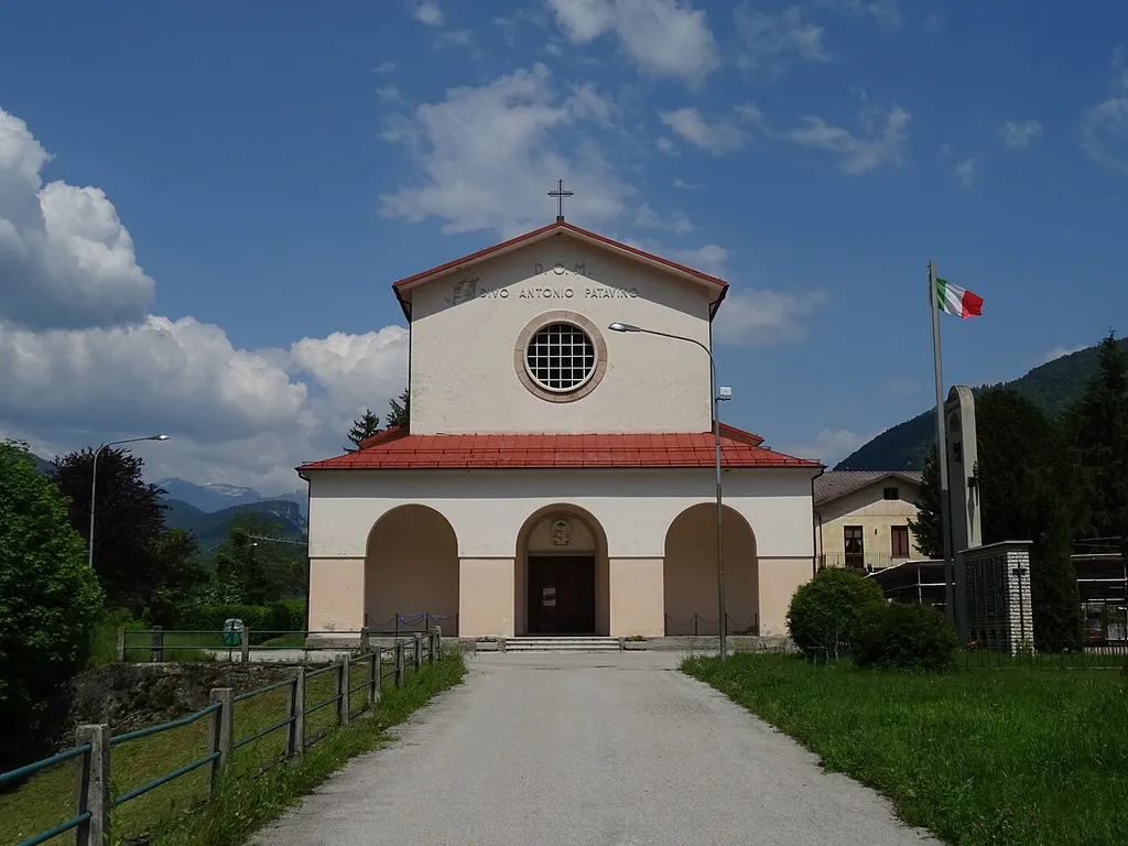 Rocca (Arsiè, Veneto, Italy), Saints Hyppolitus, Cassian and Anthony of Padua church