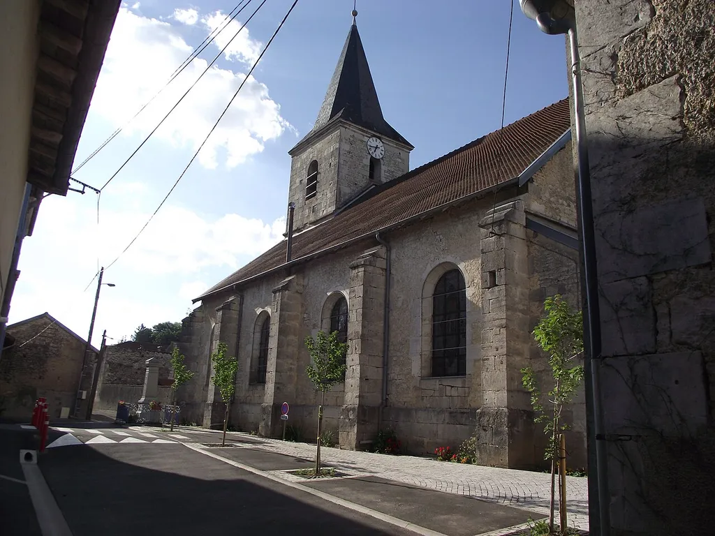 Église Saint-Gervais et Saint-Protais vue 1