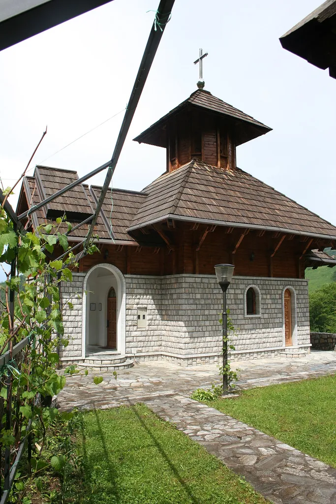 Crkva Sv. živopisnog istočnika Presvete Bogorodice Ово је фотографија заштићеног природног добра у Србији под шифром: НП03This is a a photo of a natural area in Serbia with ID: НП03