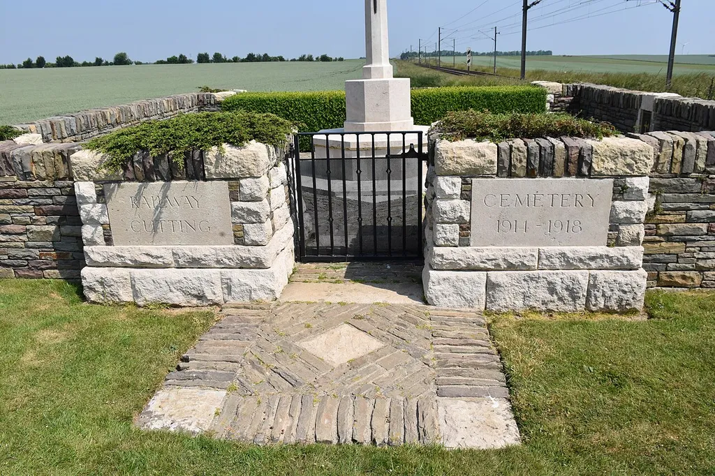 Railway Cutting Cemetery