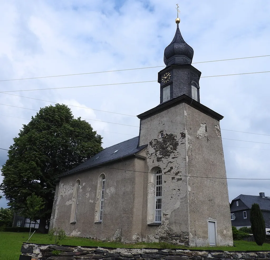 Kirche in Oßla, Thüringen