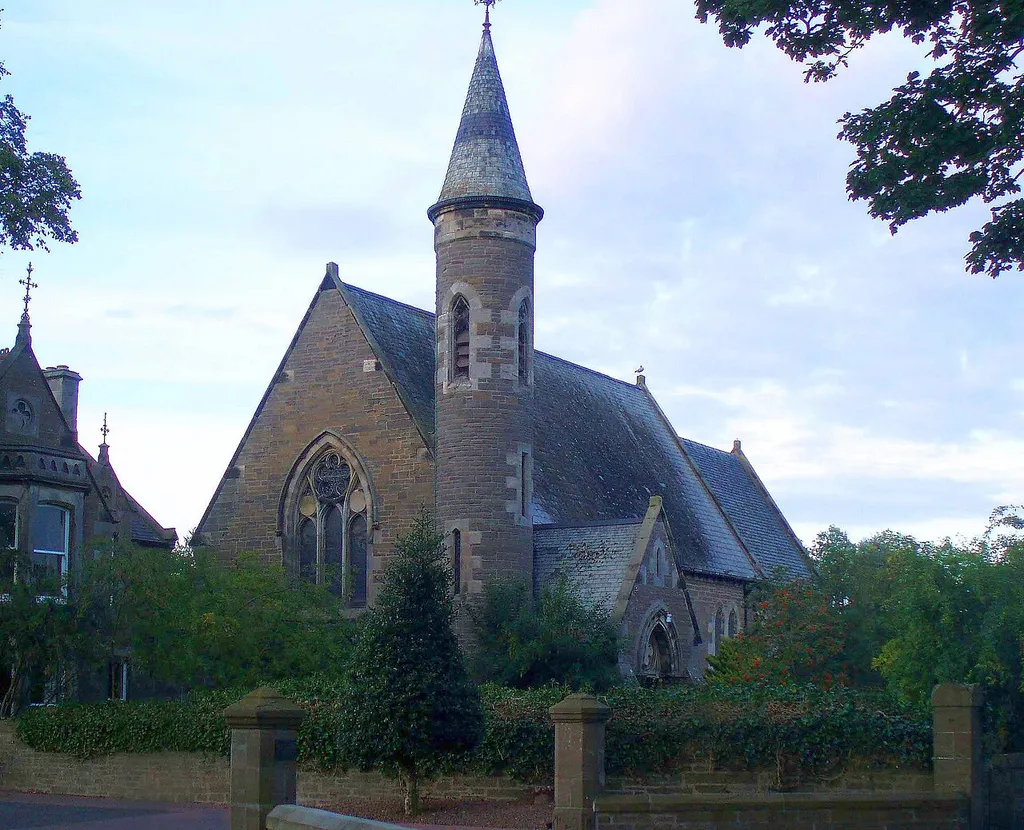 Church of the Holyrood, Carnoustie