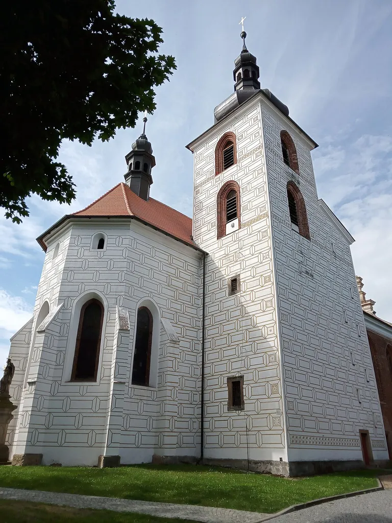 Kostel svatého Petra a Pavla v Kralovicích