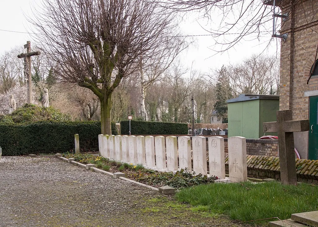 Boezinge Churchyard