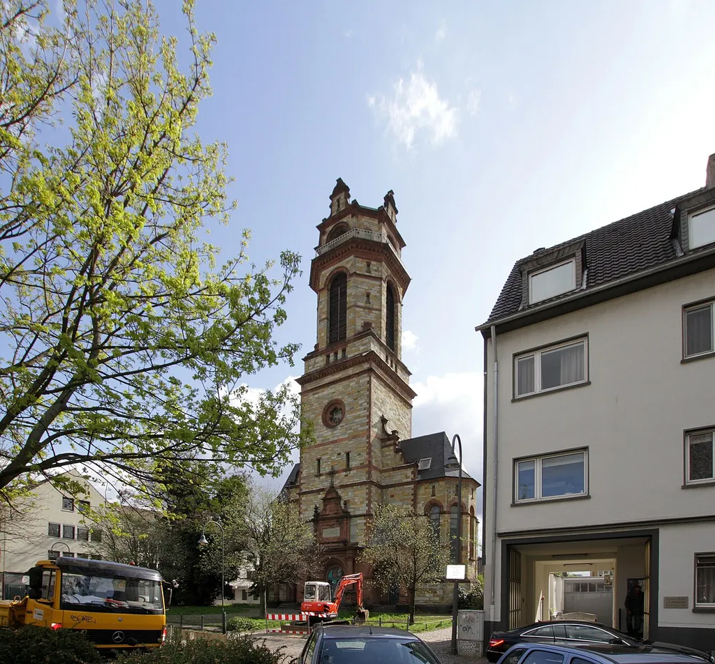 Köln-Mülheim, Regentenstraße. Turm der ehem. Lutherkirche