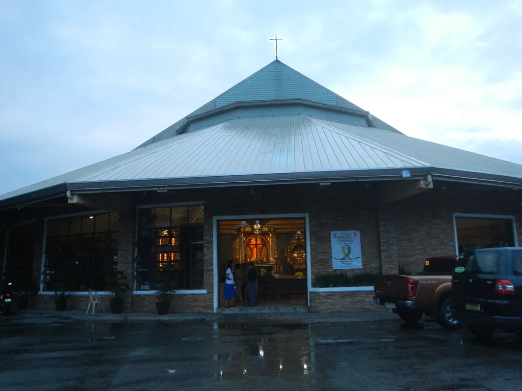 Sacred Heart Parish Church (National Road, Tayuman, Binangonan, Rizal) St. Bernard of Clairvaux Parish Church (Pantok, Binangonan, Rizal) Roman Catholic Diocese of Antipolo Barangay Pantok 14°29'43"N 121°10'51"E Tayuman 14°30'58"N 121°9'38"E Binangonan (Note: Judge Florentino Floro, the owner, to repeat, Donor Florentino Floro of all these photos hereby donate gratuitously, freely and unconditionally all these photos to and for Wikimedia Commons, exclusively, for public use of the public domain, and again without any condition whatsoever).