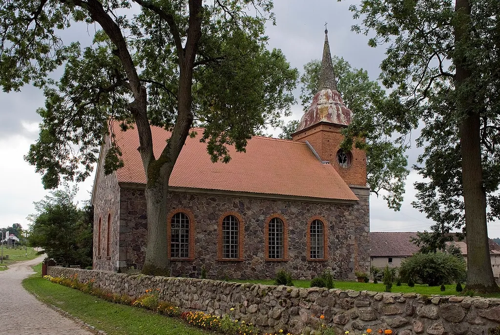 Bonin - dawny kościół ewangelicki, ob. rzymskokatolicki p.w. św. Józefa, 1845