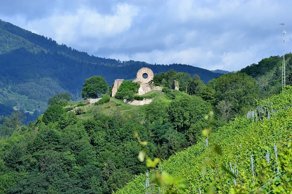 ruines de l'Engelbourg à Thann, Alsace, France