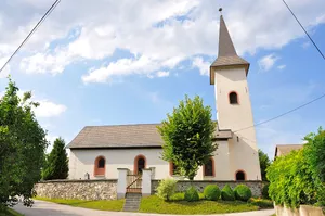 Kath. Filialkirche hl. Oswald und Friedhof