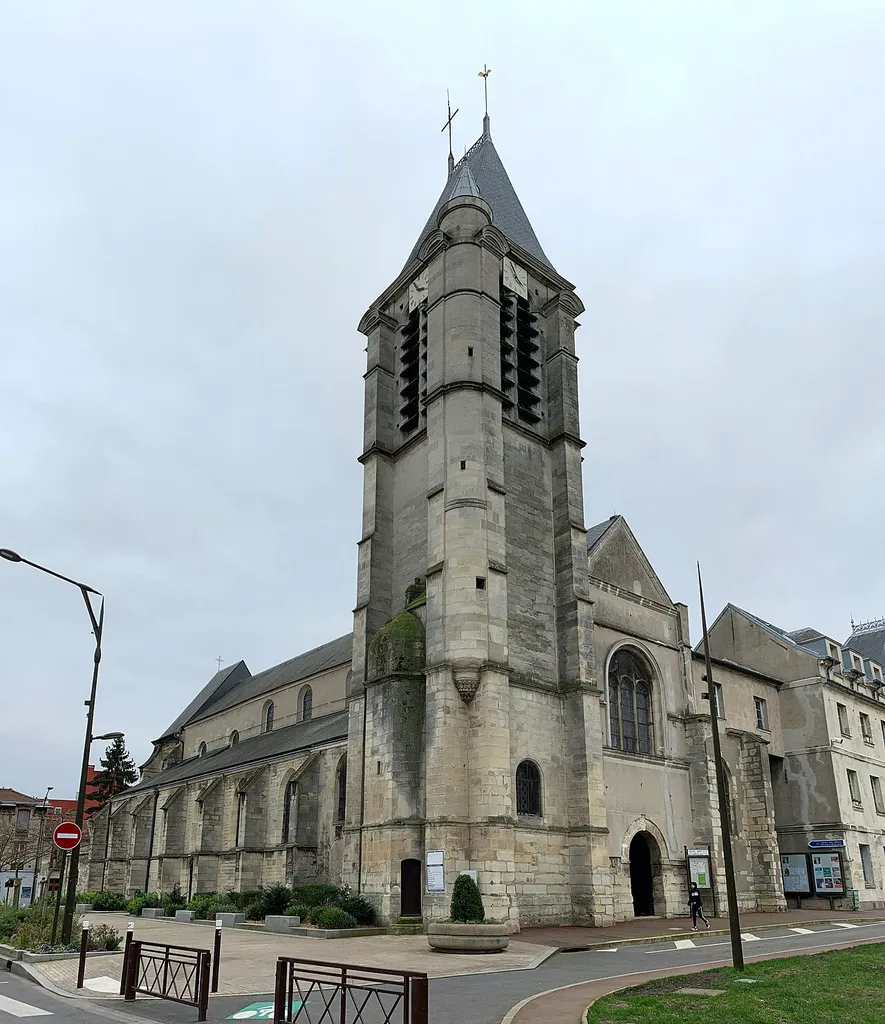 Église Saint-Cyr-Sainte-Julitte de Villejuif.