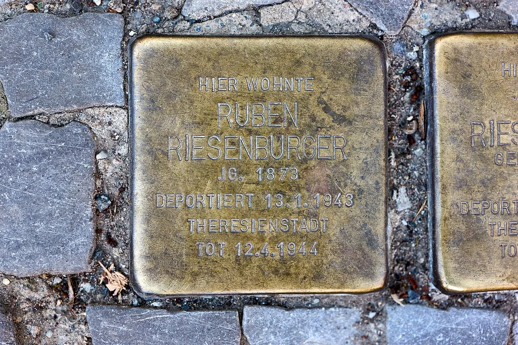 Stolperstein dedicated to Ruben Riesenburger at the Stierstraße 21 Berlin-Friedenau.