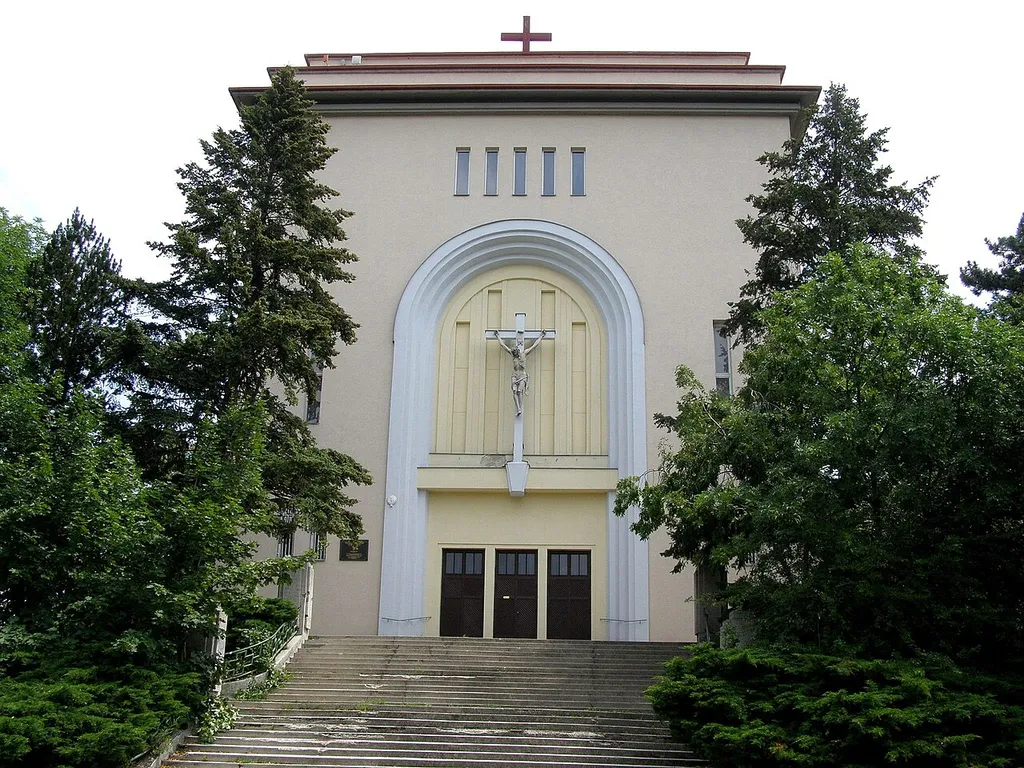 Priečelie kostola