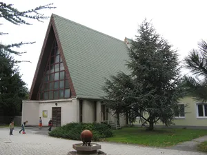 Heilig-Geist-Kirche Schwechat