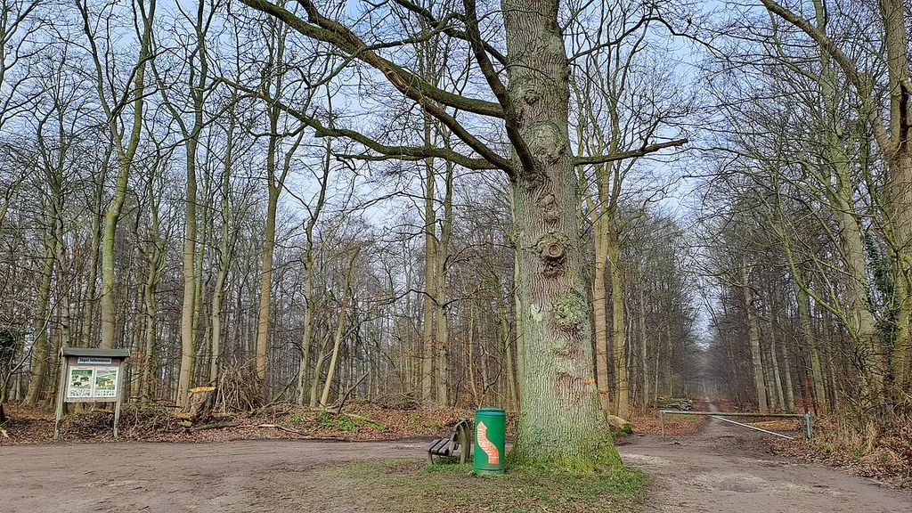 Hinweistafel des Jagdpächters