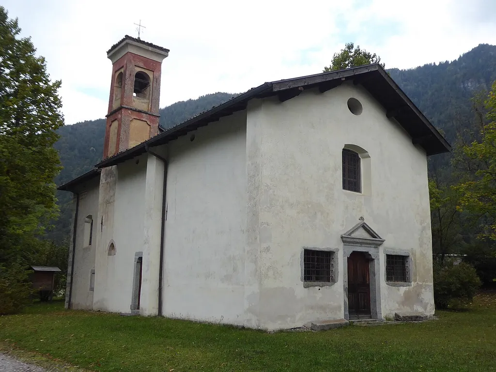 Ledro (Trentino), Santa Lucia in Pratis church