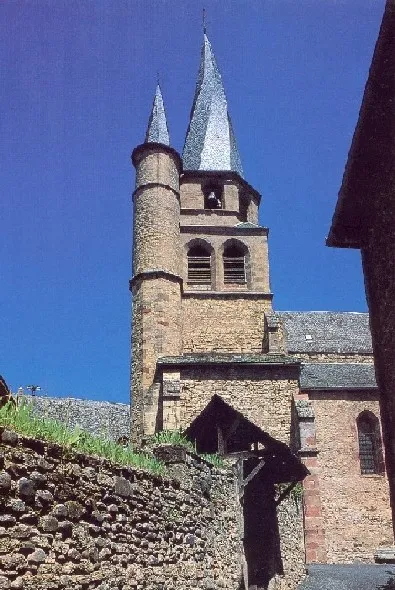 Église de Saint-Côme d'Olt (Aveyron, Fr) sur le Chemin de St. Jacques ("Via Podensis")