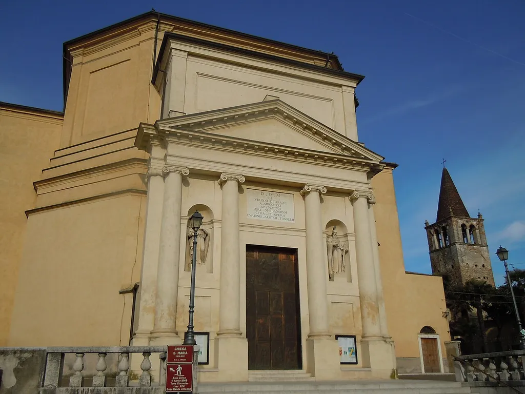 Castelnuovo del Garda, chiesa di S. Maria.