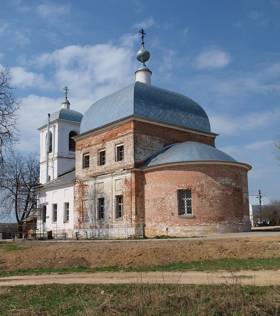 Church of Transfiguration in Slepushkino (Narofominsk District of Moscow Oblast). Built in 1804-1808, now being restored.