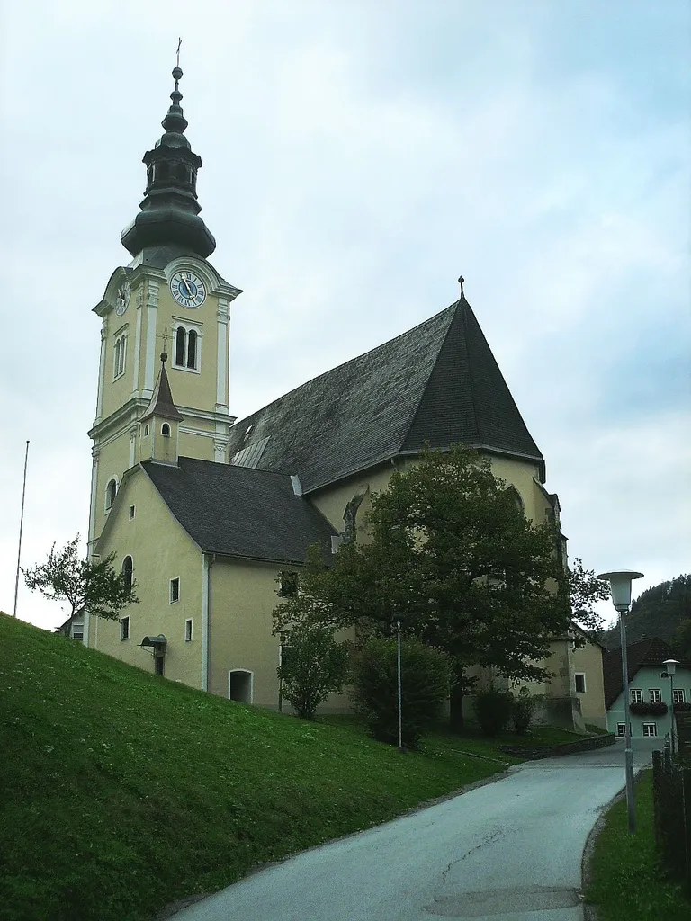 Kath. Pfarr- und Wallfahrtskirche hl. Erhard in der Breitenau und ehem. Friedhof.
