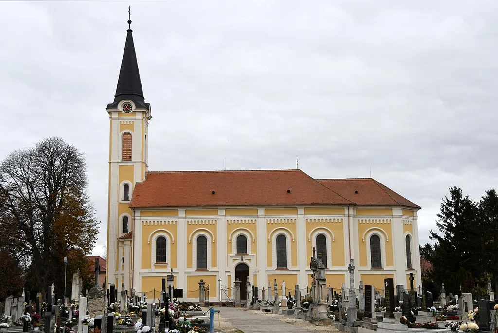 Roman Catholic church in Agyagosszergény, Hungary