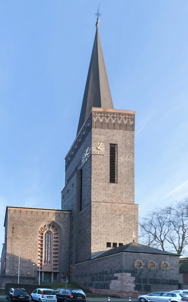 This file was uploaded with Commonist. Bottrop Baudenkmal 68 Kirche Herz Jesu Brauerstrasse 55