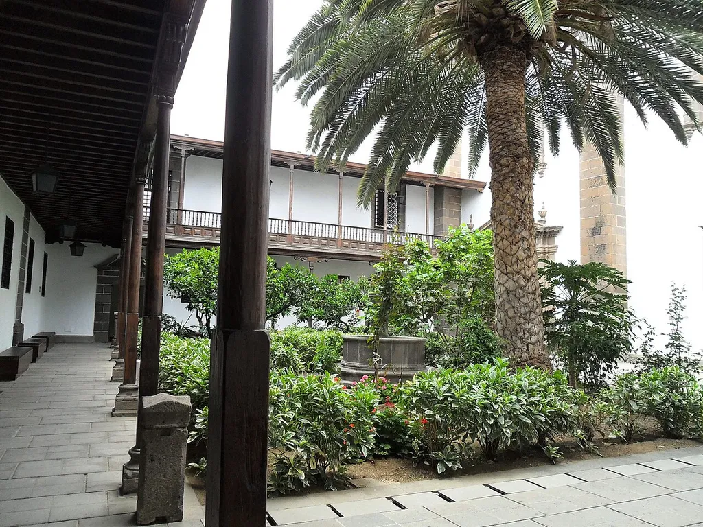 Patio de los Naranjos, Cathedral of Santa Ana
