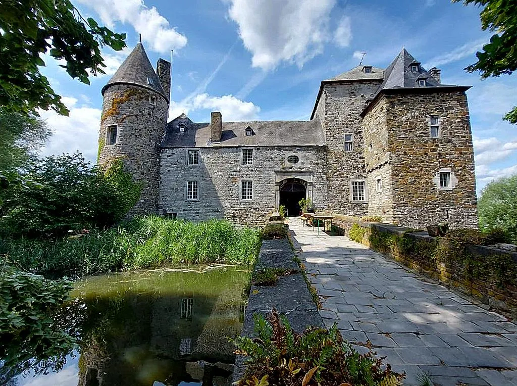 Burg Streersdorp bei Montzen, Südeingang