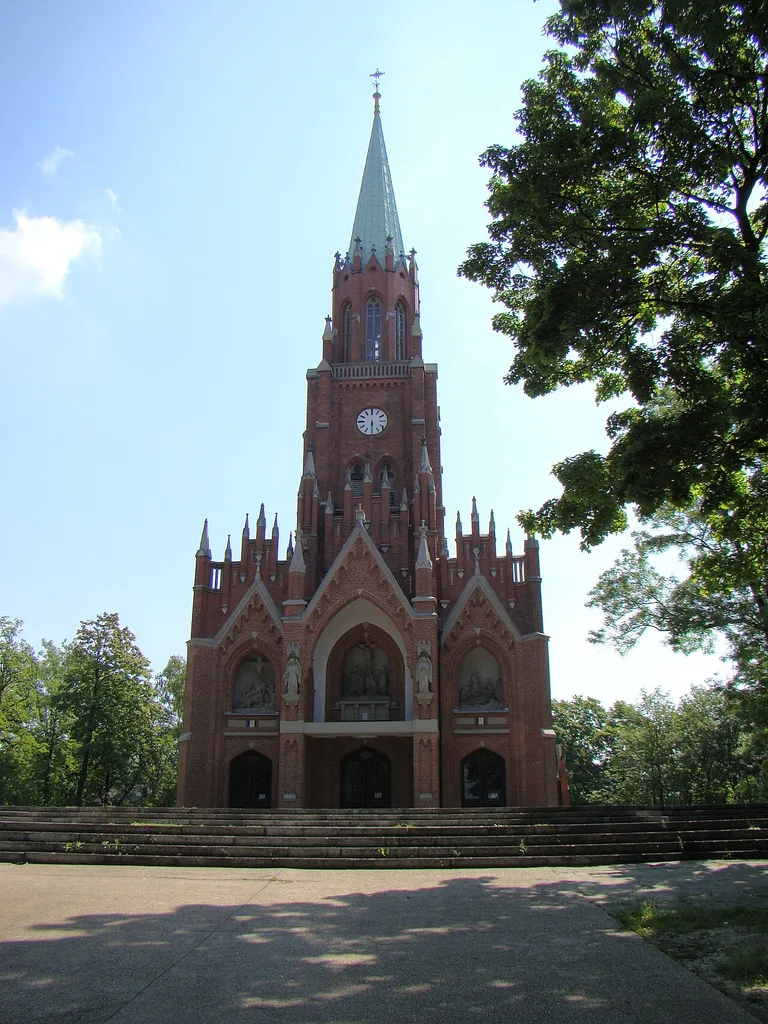 Piekary Śląskie, kościół kalwaryjski, ob. par. pw. Zmartwychwstania Pańskiego, 1896