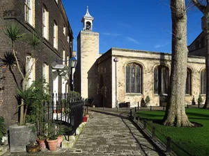 Church of St Peter ad Vincula, Tower Hamlets