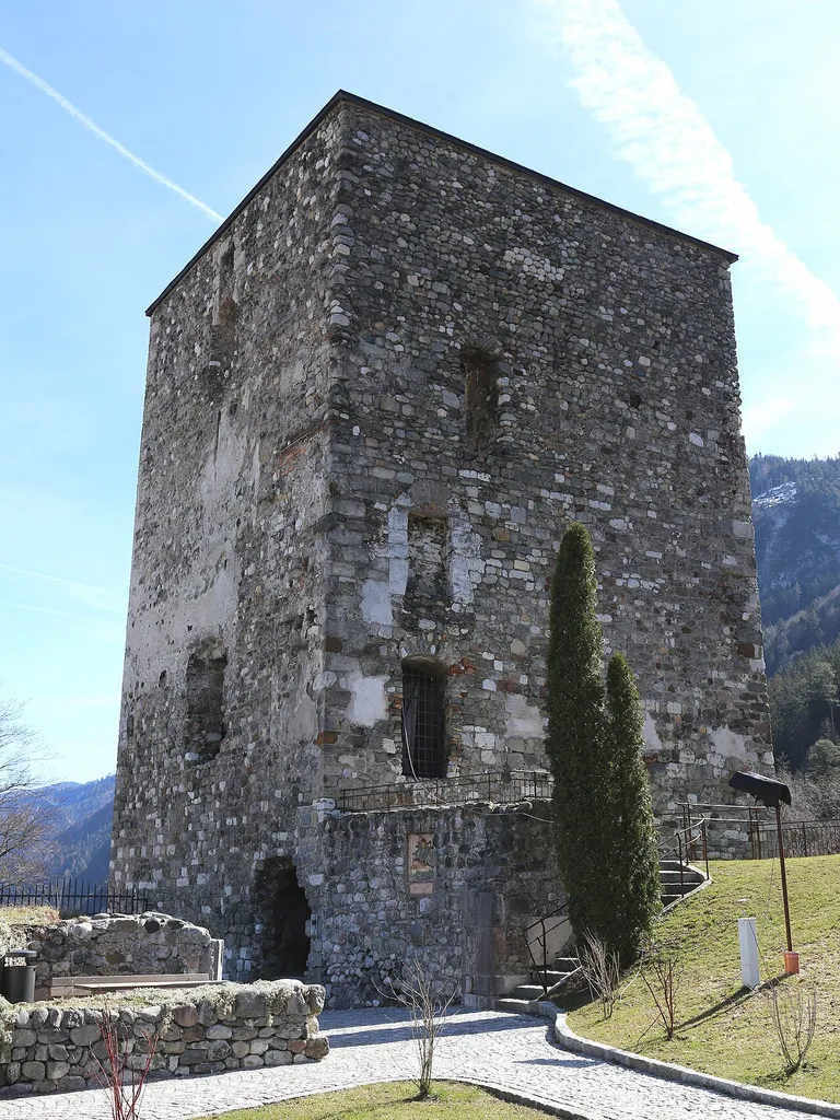 This media shows the remarkable cultural object in the Austrian state of Tyrol listed by the Tyrolean Art Cadastre with the ID 19341. (on tirisMaps, pdf, Fotoarchiv Tiroler Kunstkataster, more images on Commons, Wikidata)