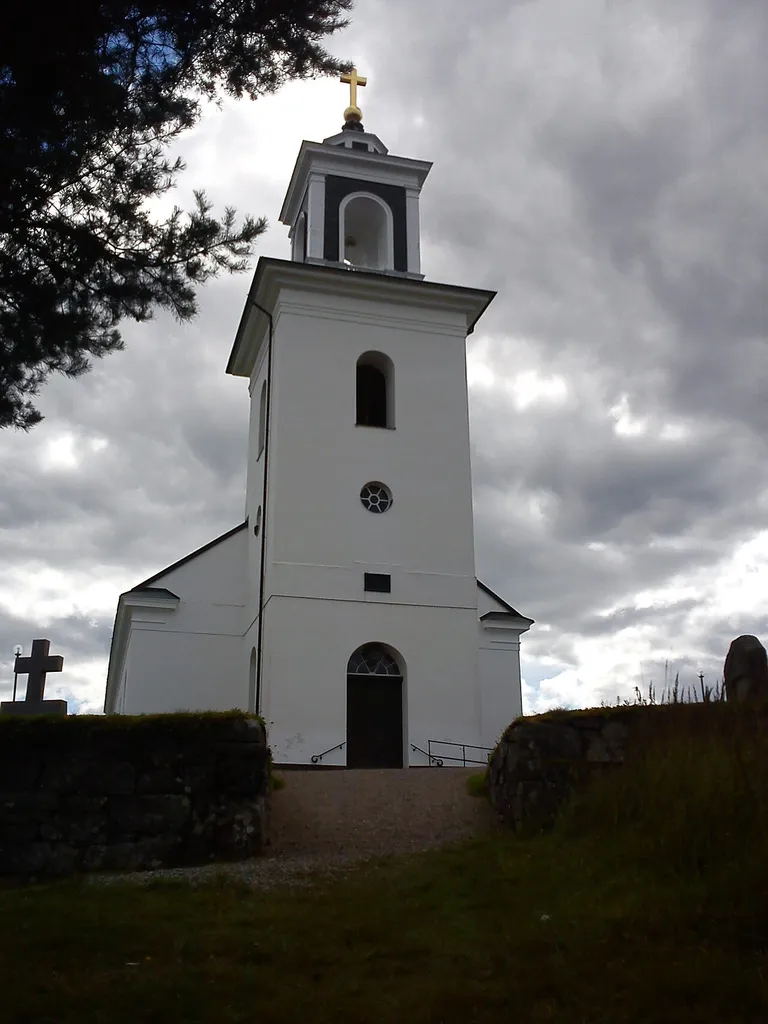The Church of Vårvik, photographed from the north entrance.