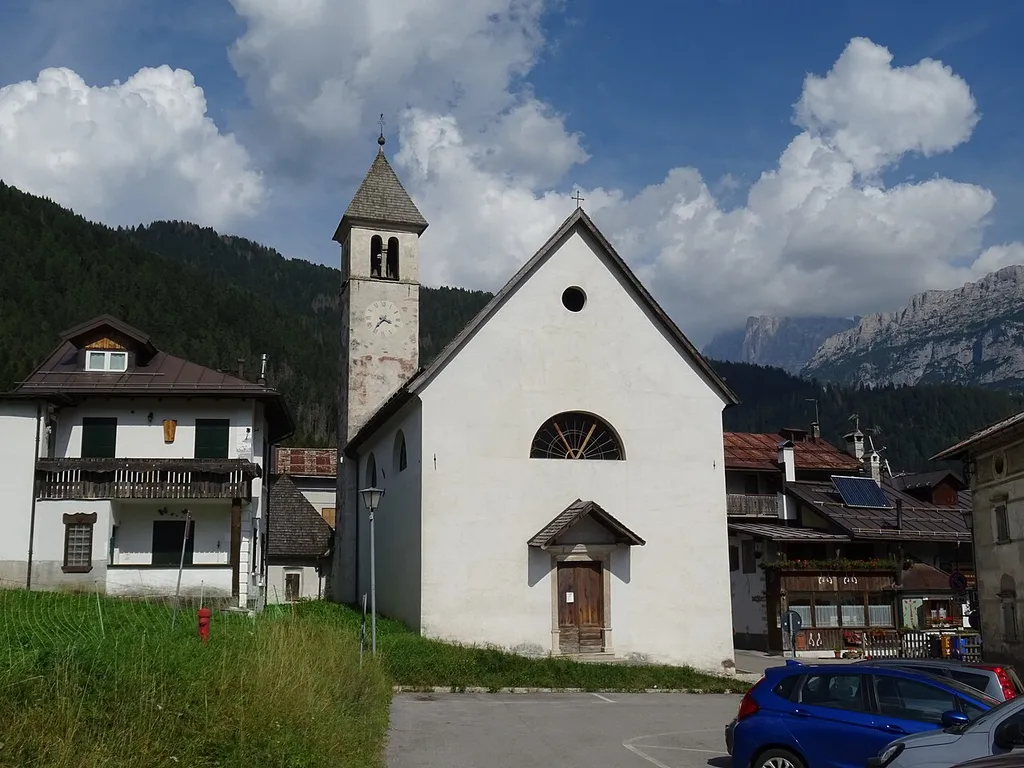 Celat (Vallada Agordina, Veneto, Italy), Saint Roch church