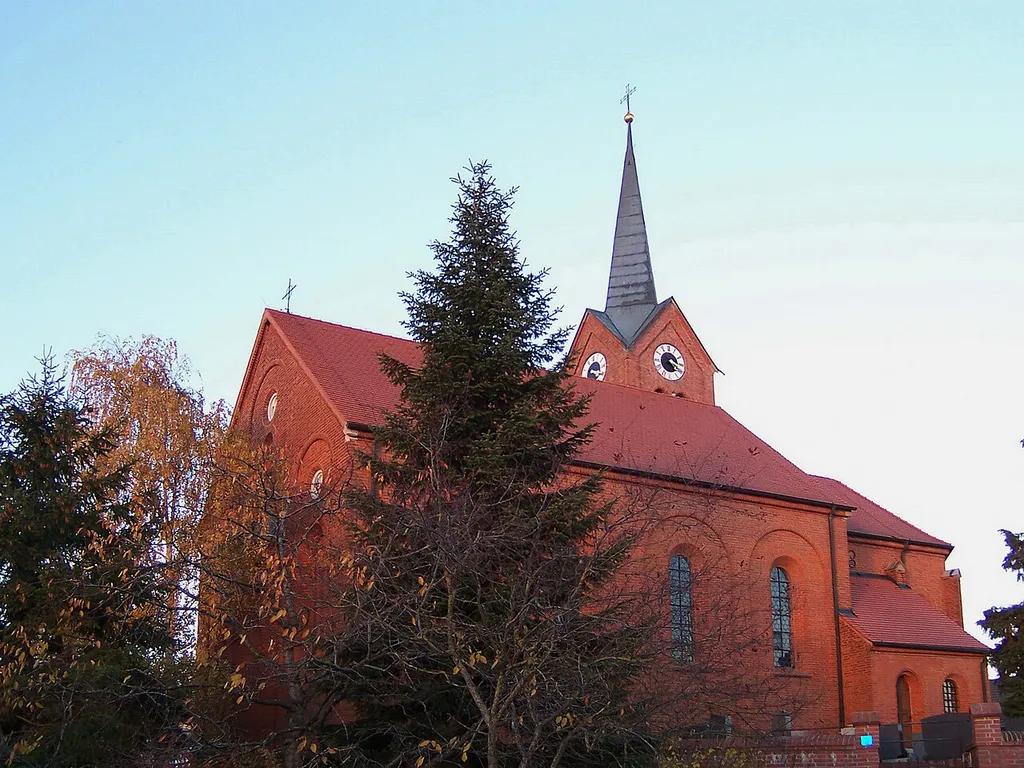 Goldern 13. Filialkirche St. Andreas, neugotisch, 1862; mit Ausstattung