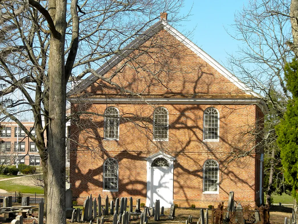 Old Broad Street Presbyterian Church in Bridgeton, New Jersey, on corner of Broad Street and Lawrence. A classic old church with a well known cemetery. On the NRHP in Cumberland County, NJ since 1974. Note that the NRHP coordinates seem to be wrong giving a spot near Broad Street and LAUREL, which is sort of near another Presbyterian Church, which is also impressive architecturally, but not so much as this one. I'll upload that one for possible use in Bridgeton Historical District and put it in the Bridgeton, New Jersey Category.