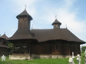 Wooden church in Botoșana, Suceava